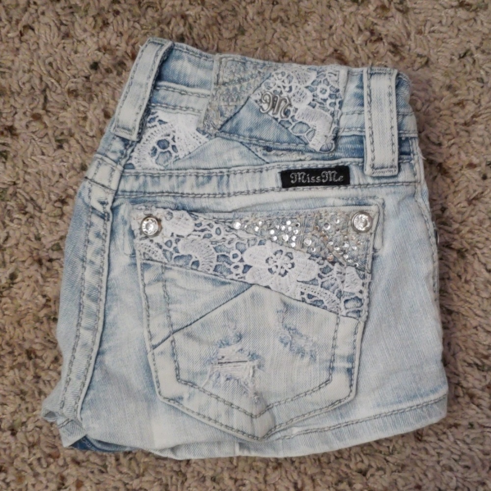 Miss Me Shorts Size 22